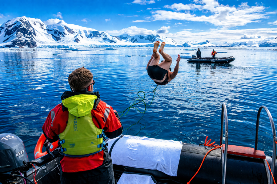 Antarctica - Hidden Bay - Polar Plunge - HX