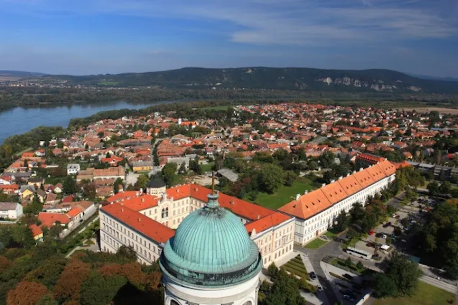 EBeatutiful Blue Danube - sztergom--Joruba copy