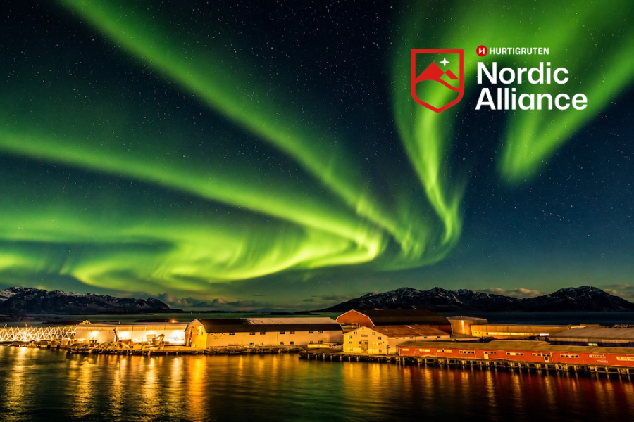 Hurtigruten - Northen Lights over village with Nordic Alliance Logo
