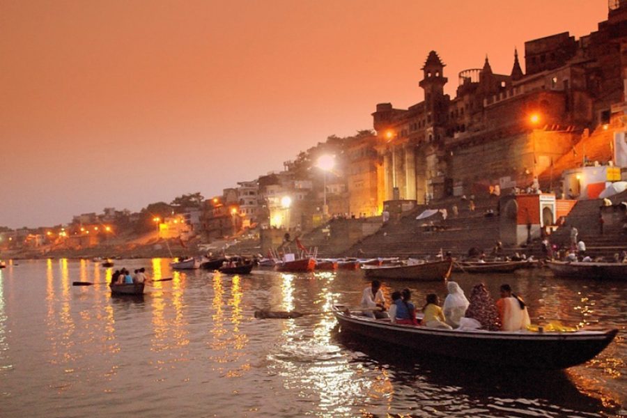 Varanasi Dawn boat ride MyHoliday2