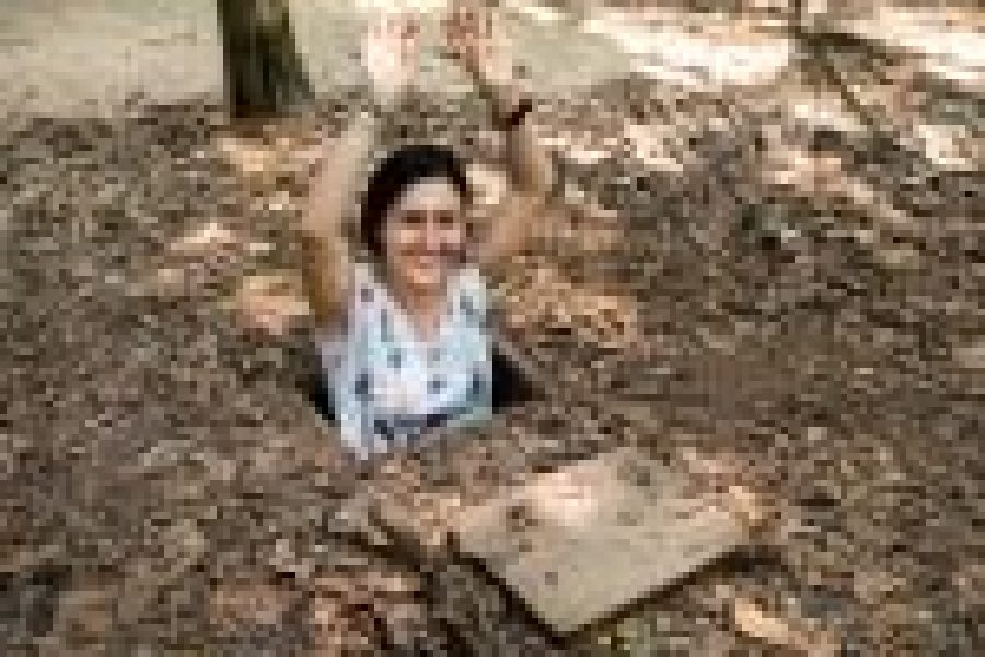 Vietnam Tourist-at-the-entrance-of-Cu-Chi-Tunnels--150x150