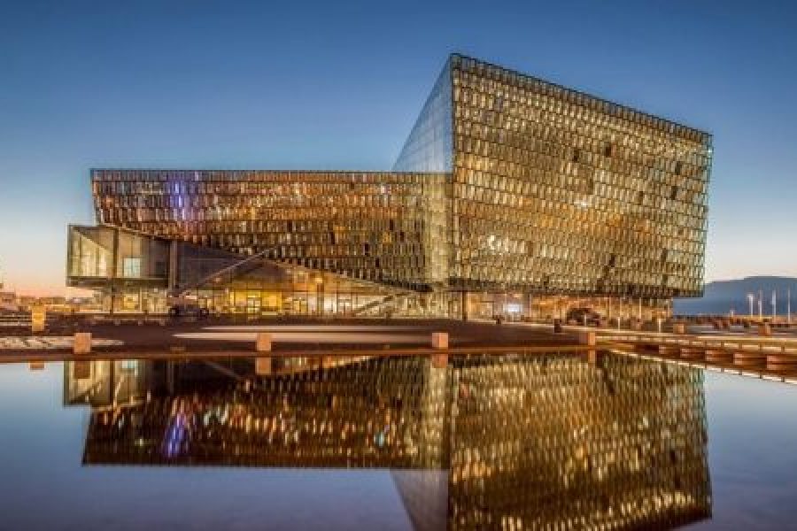 harpa-tonlistarhus-sumarnott-41-edit-2-1ragnar-th-sigurdsson-arctic-images_com