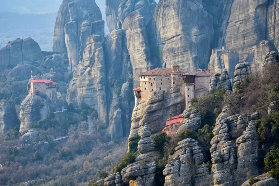 vecteezy_meteora-greece-monasteries_7110239